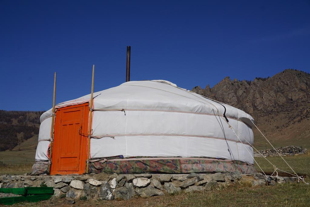Hotel My Mongolia Eco Ger Camp Nalayh Exterior foto