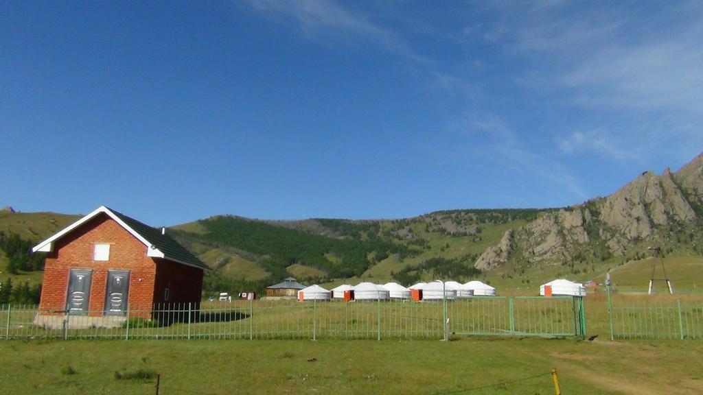 Hotel My Mongolia Eco Ger Camp Nalayh Exterior foto